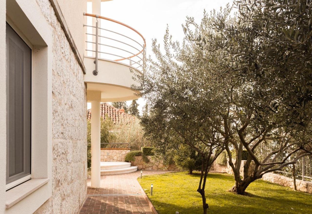 Luxurious City Retreat With Pool Šibenik Esterno foto
