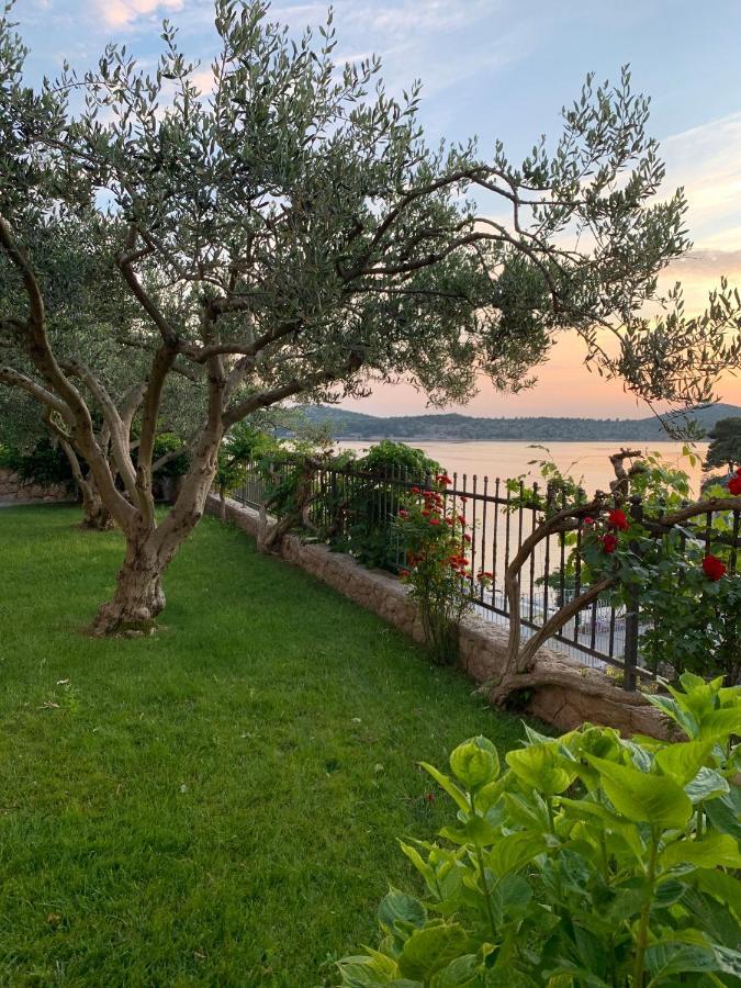 Luxurious City Retreat With Pool Šibenik Esterno foto