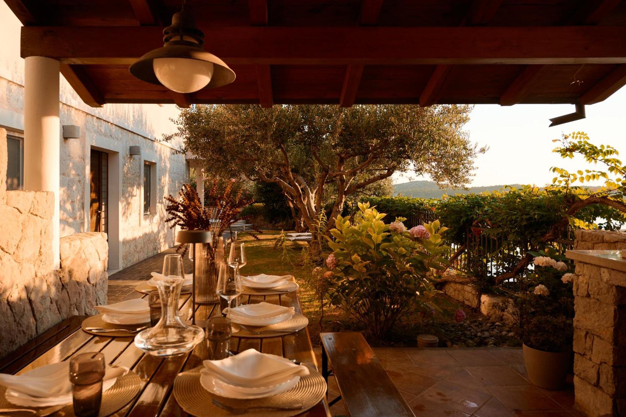 Luxurious City Retreat With Pool Šibenik Esterno foto